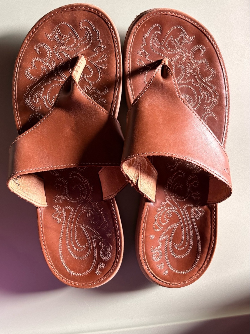 Olukai Brown Leather Toe-Post Sandals